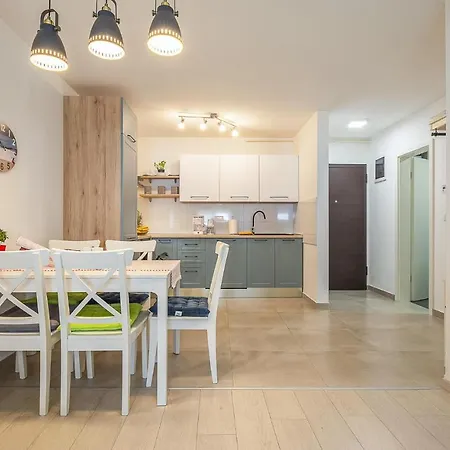Апартаменты Beautiful In With Wifi And 1 Bedrooms Пула