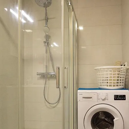 Beautiful In With Wifi And 1 Bedrooms *